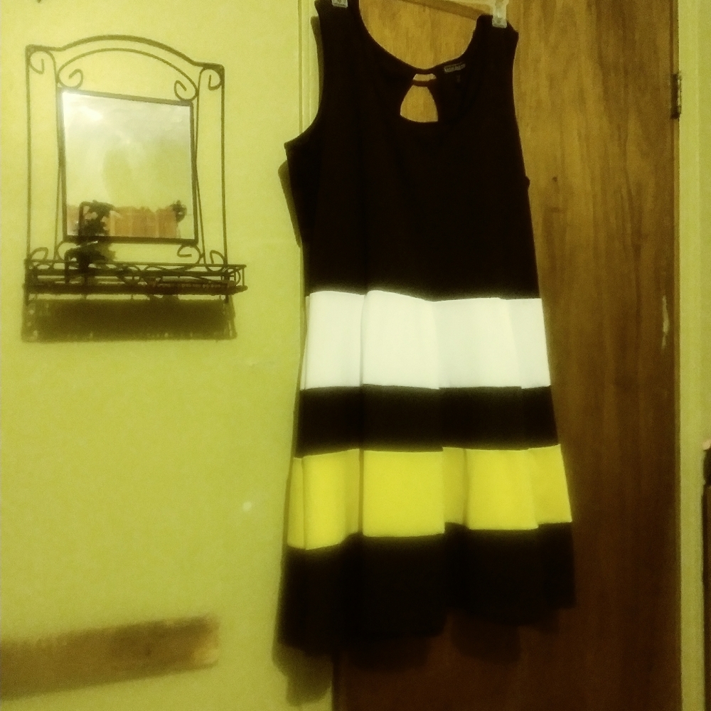3x Nimble Be Beautiful dress